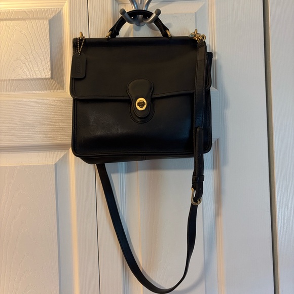 Coach Handbags - Coach Willis Black Leather Turnlock Top-Handle Shoulder Bag